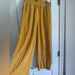 Abercrombie and fitch stretchy pants